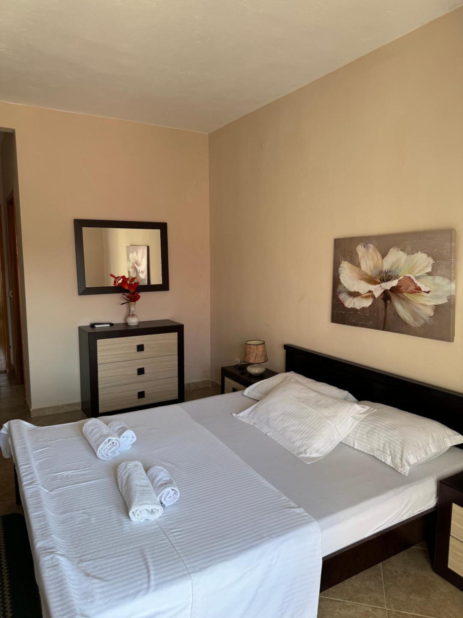 Sunrise House Apartments Ülgün Dış mekan fotoğraf