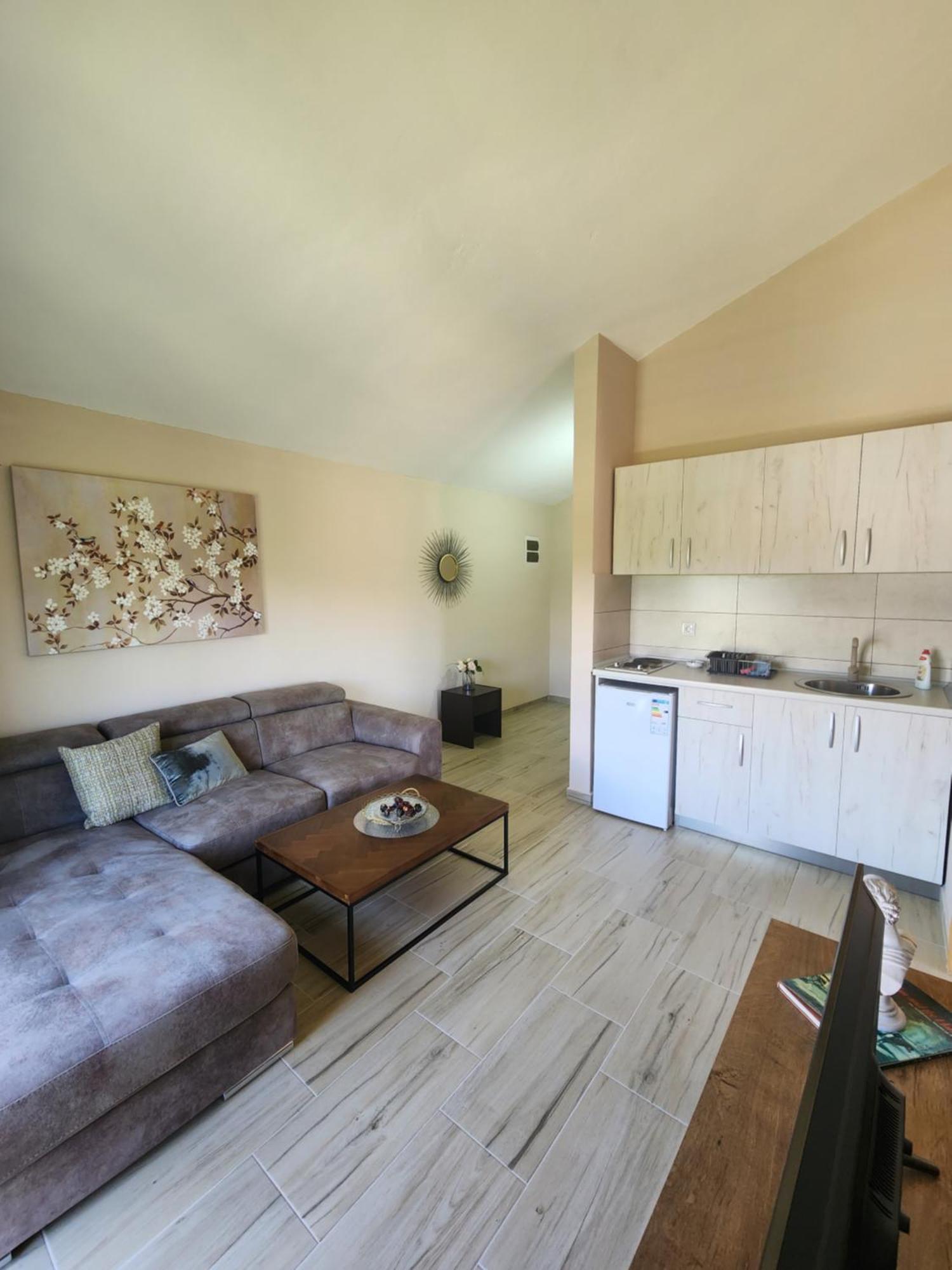 Sunrise House Apartments Ülgün Dış mekan fotoğraf