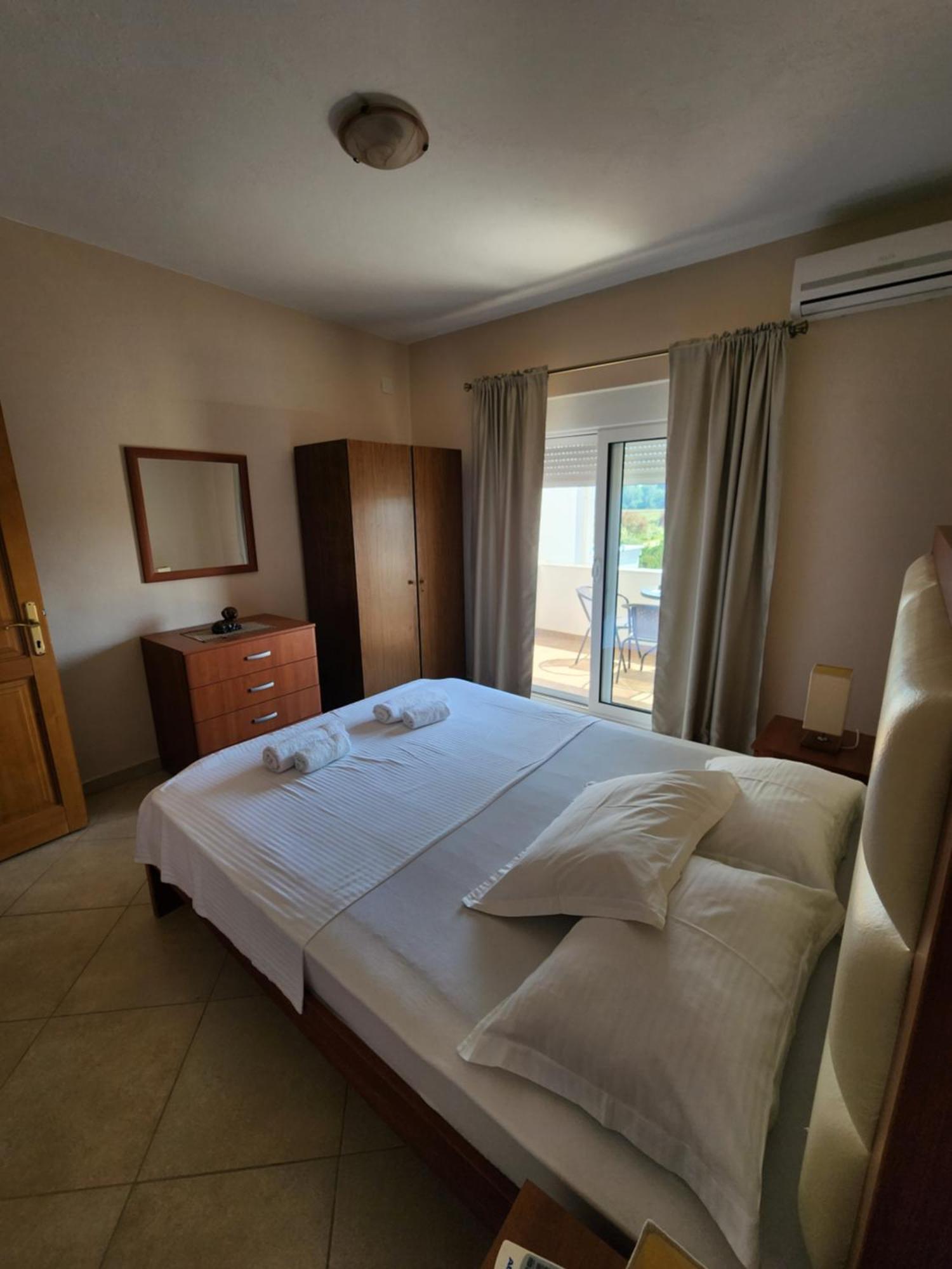 Sunrise House Apartments Ülgün Dış mekan fotoğraf