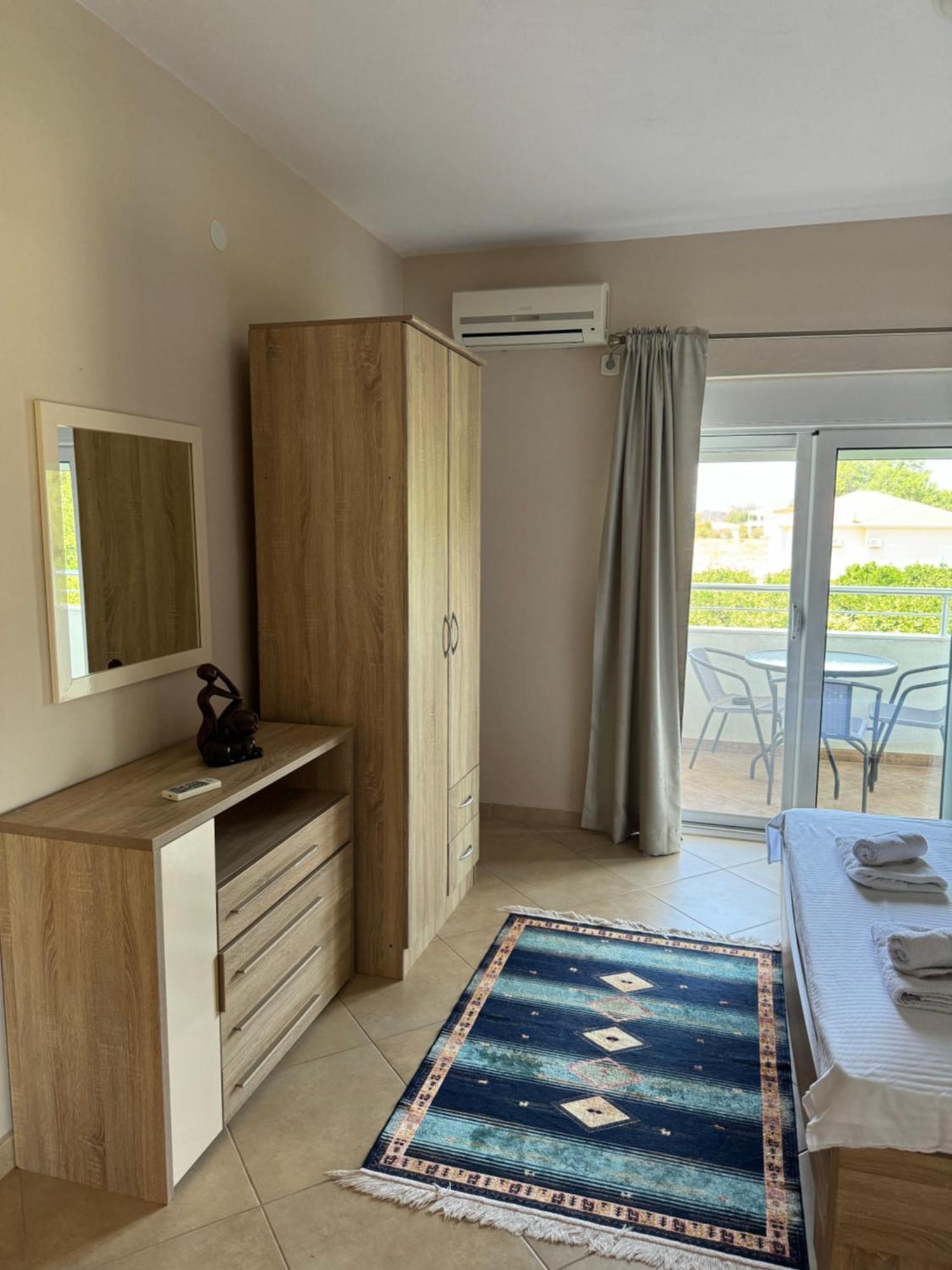 Sunrise House Apartments Ülgün Dış mekan fotoğraf