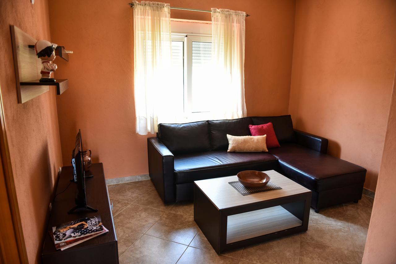 Sunrise House Apartments Ülgün Dış mekan fotoğraf