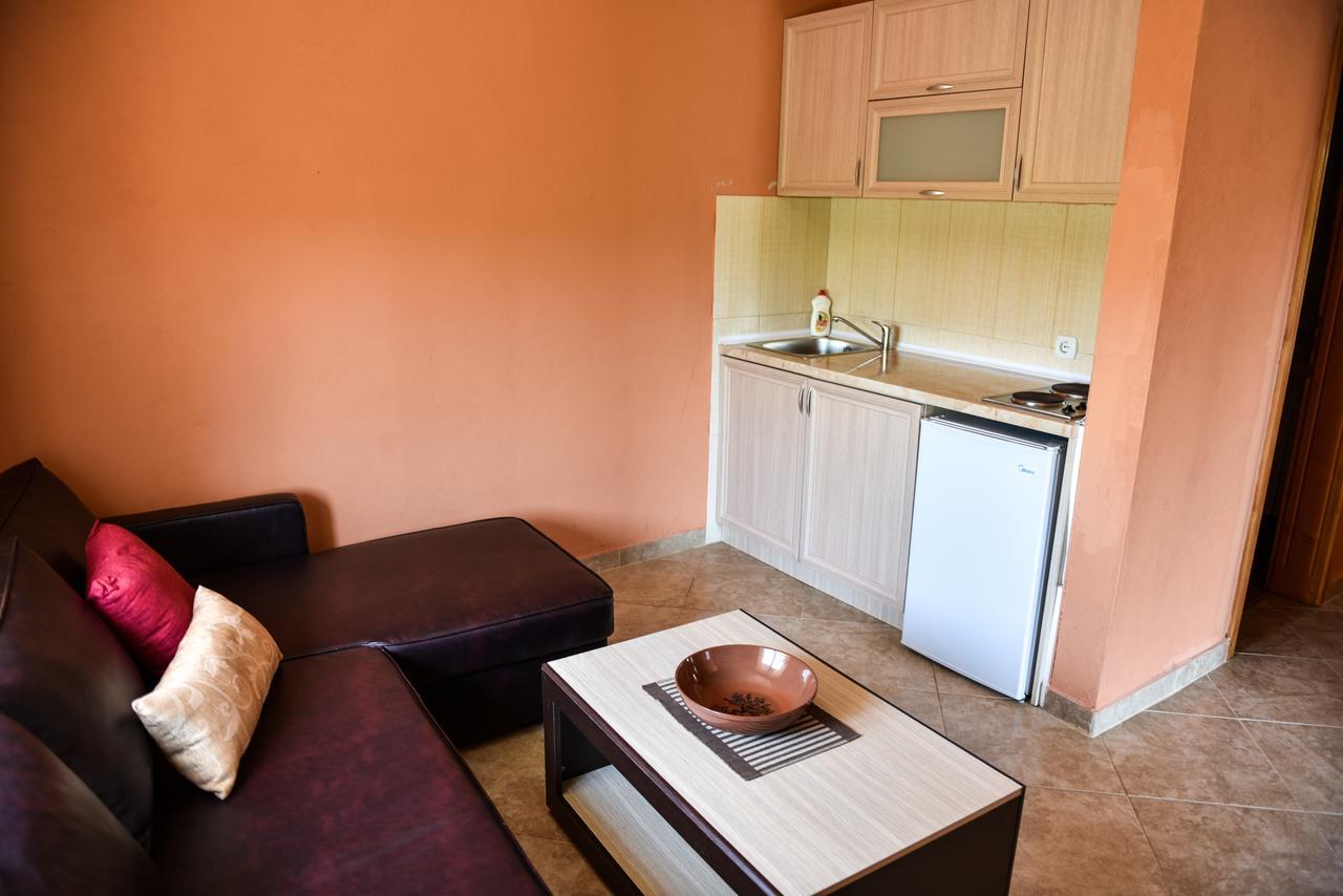 Sunrise House Apartments Ülgün Dış mekan fotoğraf
