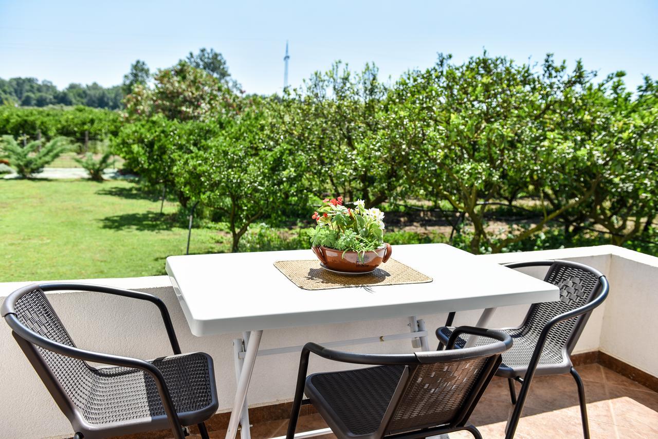Sunrise House Apartments Ülgün Dış mekan fotoğraf