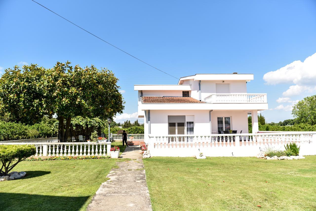 Sunrise House Apartments Ülgün Dış mekan fotoğraf